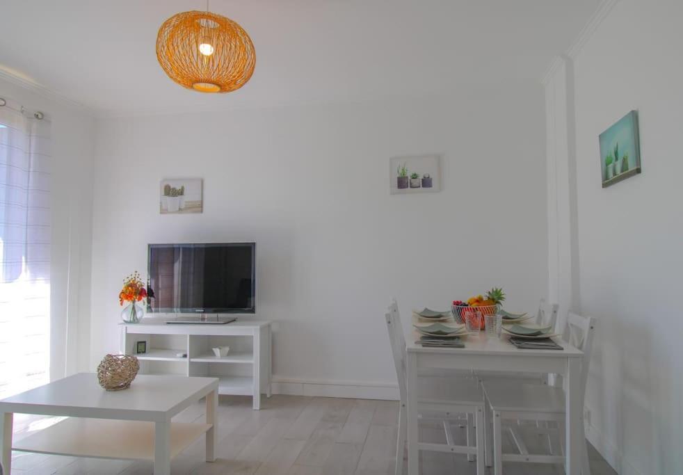 Appartement Le Republique By Apirent #Balcon #Climatisation #Parking à Cannes Extérieur photo