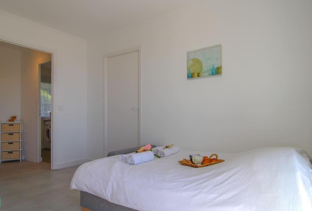 Appartement Le Republique By Apirent #Balcon #Climatisation #Parking à Cannes Extérieur photo