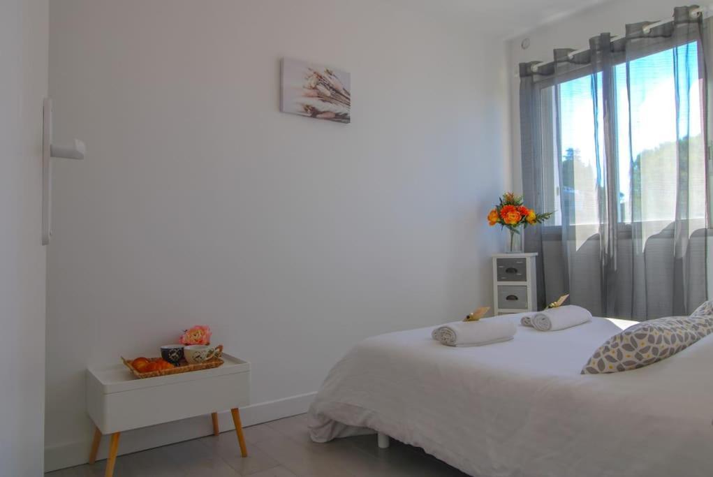 Appartement Le Republique By Apirent #Balcon #Climatisation #Parking à Cannes Extérieur photo