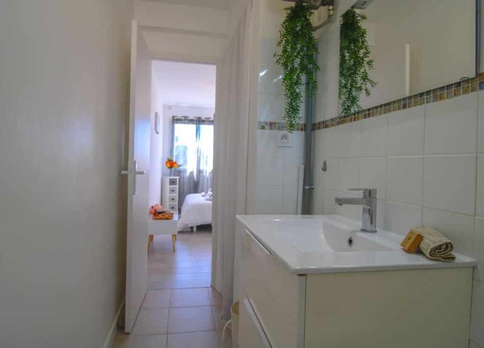 Appartement Le Republique By Apirent #Balcon #Climatisation #Parking à Cannes Extérieur photo